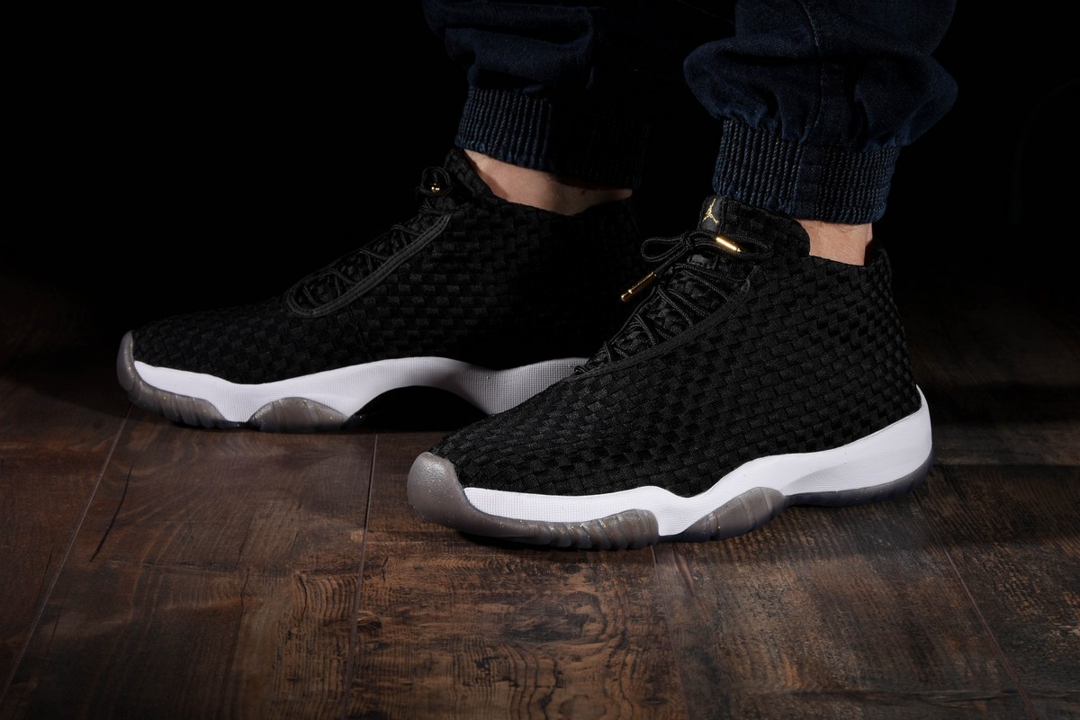 NIKE AIR JORDAN FUTURE BLACK METALLIC GOLD