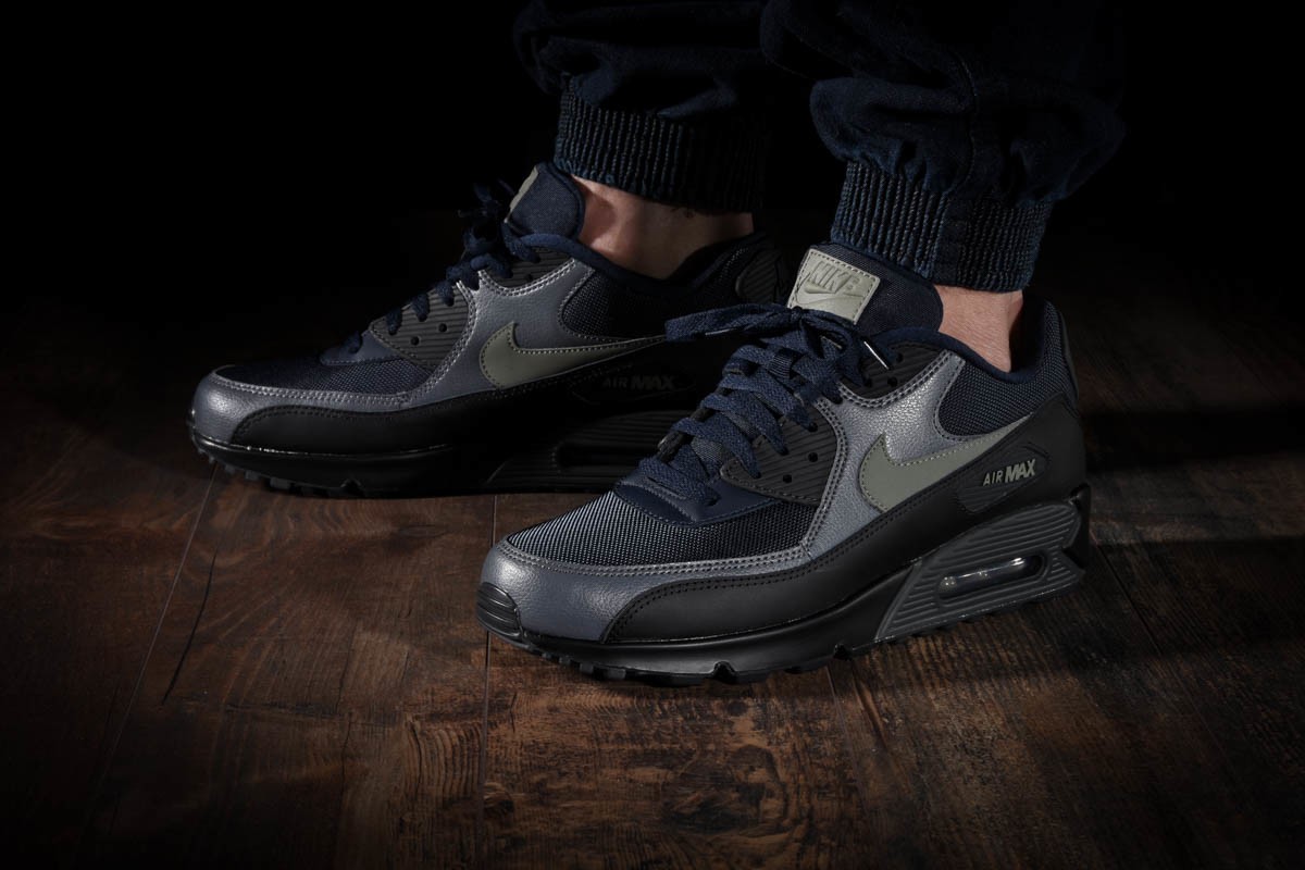 NIKE AIR MAX 90 ESSENTIAL OBSIDIAN