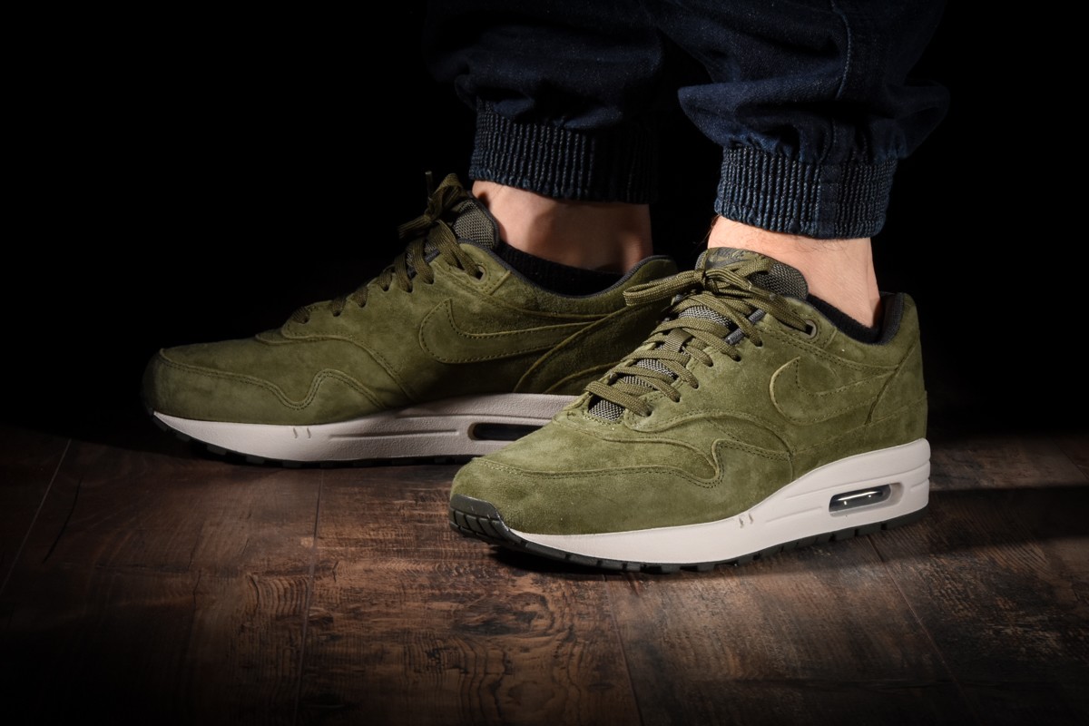 NIKE AIR MAX 1 PREMIUM OLIVE