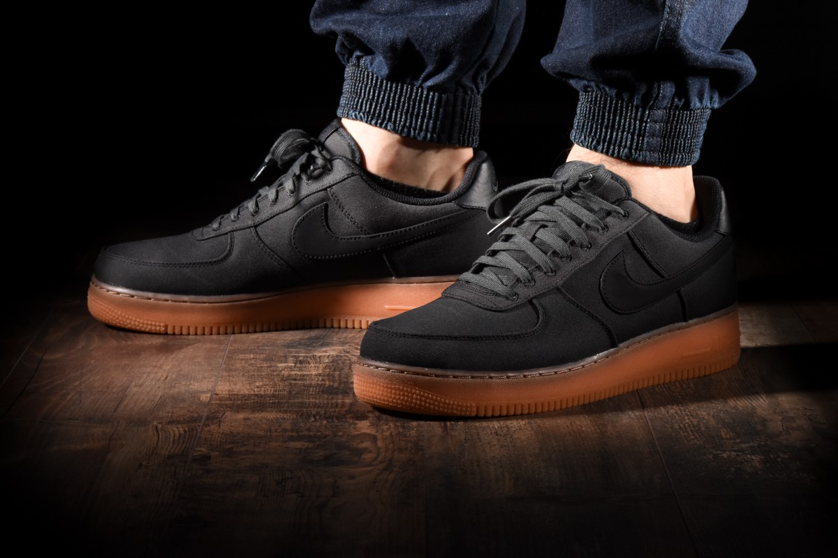 NIKE AIR FORCE 1 '07 LV8 STYLE BLACK