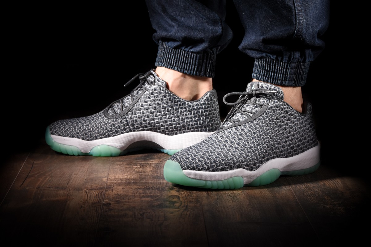 NIKE AIR JORDAN FUTURE LOW GREY FRESH MINT voor 105 00