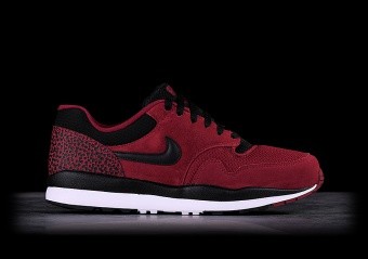 NIKE AIR SAFARI TEAM RED