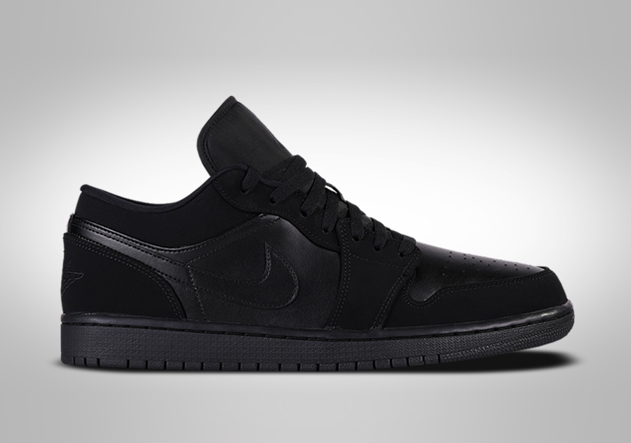 NIKE AIR JORDAN 1 RETRO LOW TRIPLE BLACK