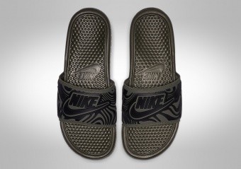 NIKE BENASSI JUST DO IT SLIDE CARGO KHAKI