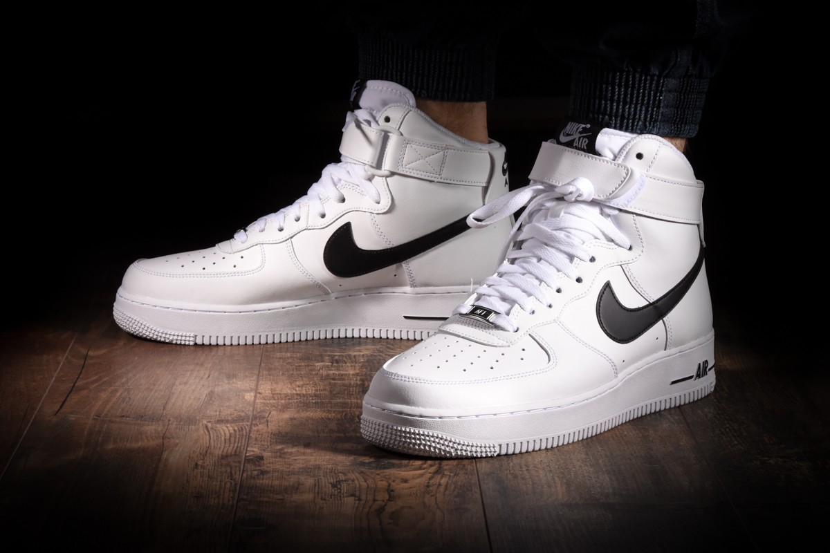 NIKE AIR FORCE 1 HIGH 07 AN20 for £95 