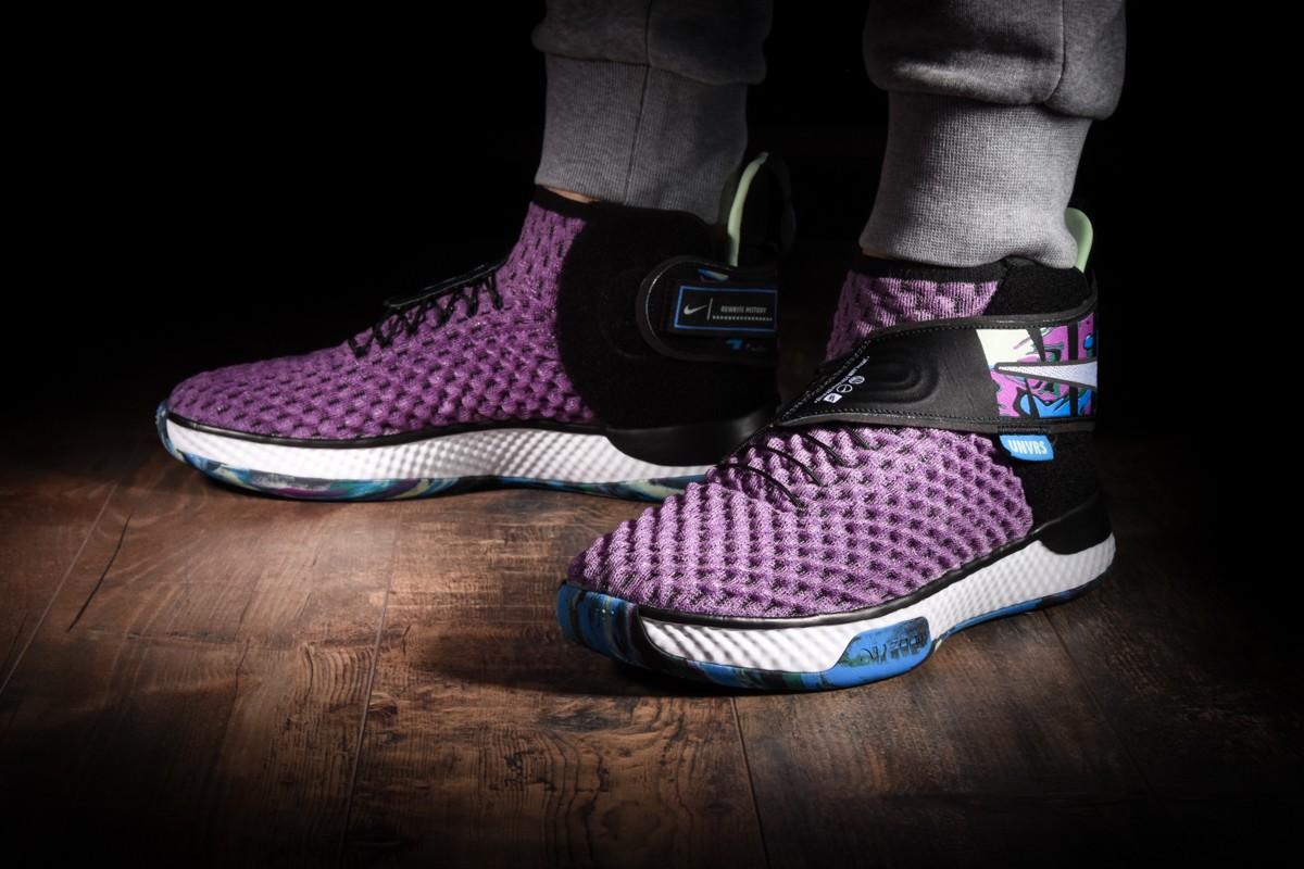 NIKE AIR ZOOM UNVRS FLYEASE VIVID PURPLE
