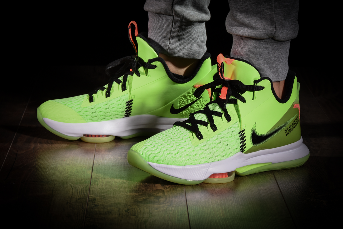 NIKE LEBRON WITNESS V VOLT