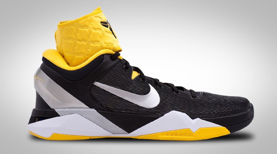 NIKE ZOOM KOBE 7 VII SUPREME BLACK